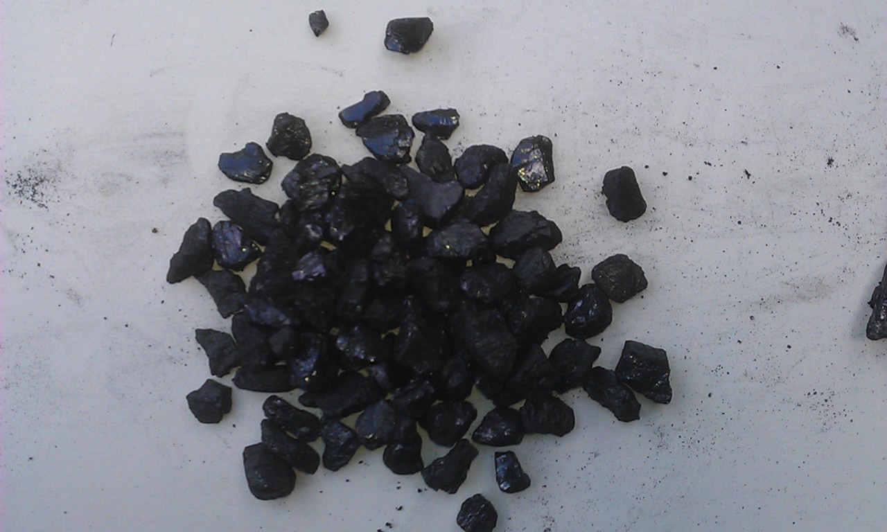 Anthracite Grains